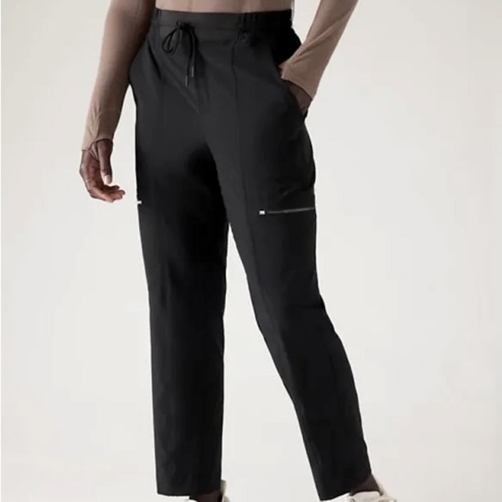 NWT Athleta High Road Cargo Pant